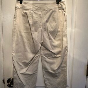Bill Blass Cream Capris